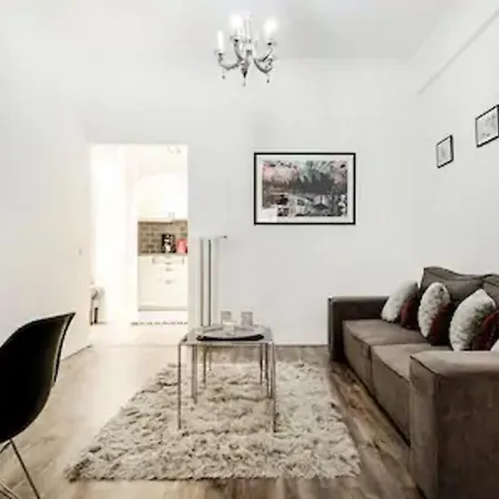 Splendid Private Flat *