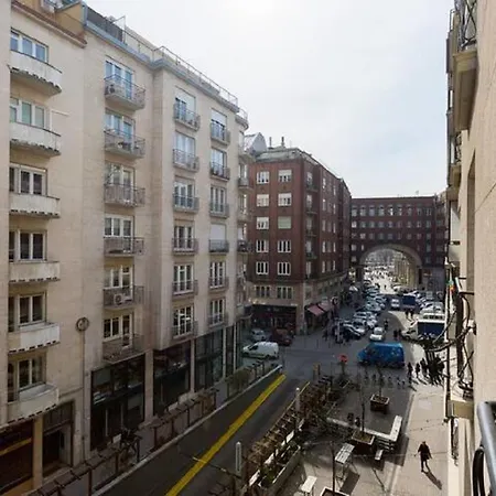 Splendid Private Flat Appartamento *